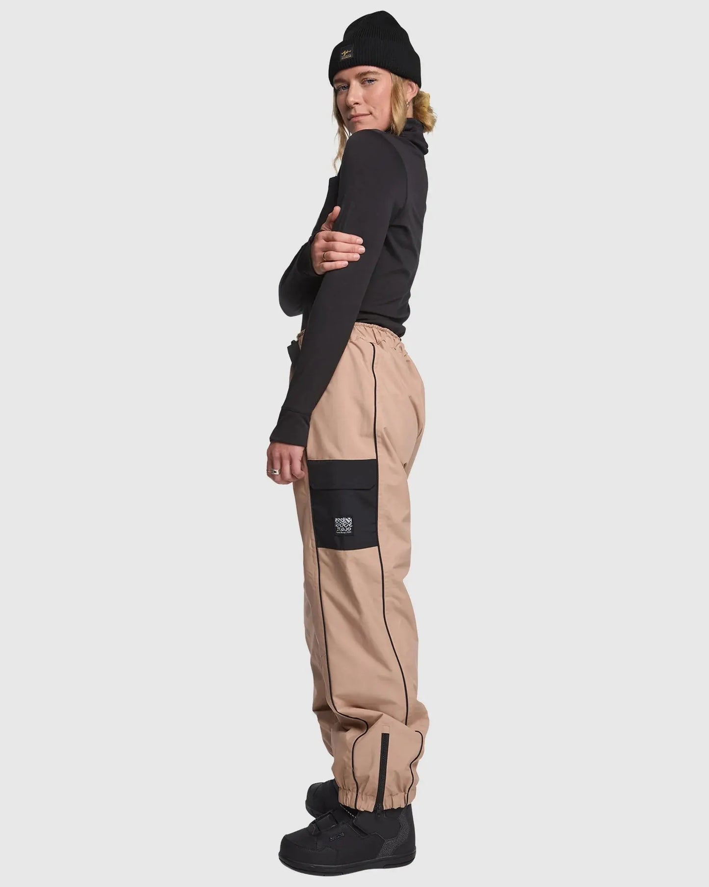 Rojo She Ripz Pant