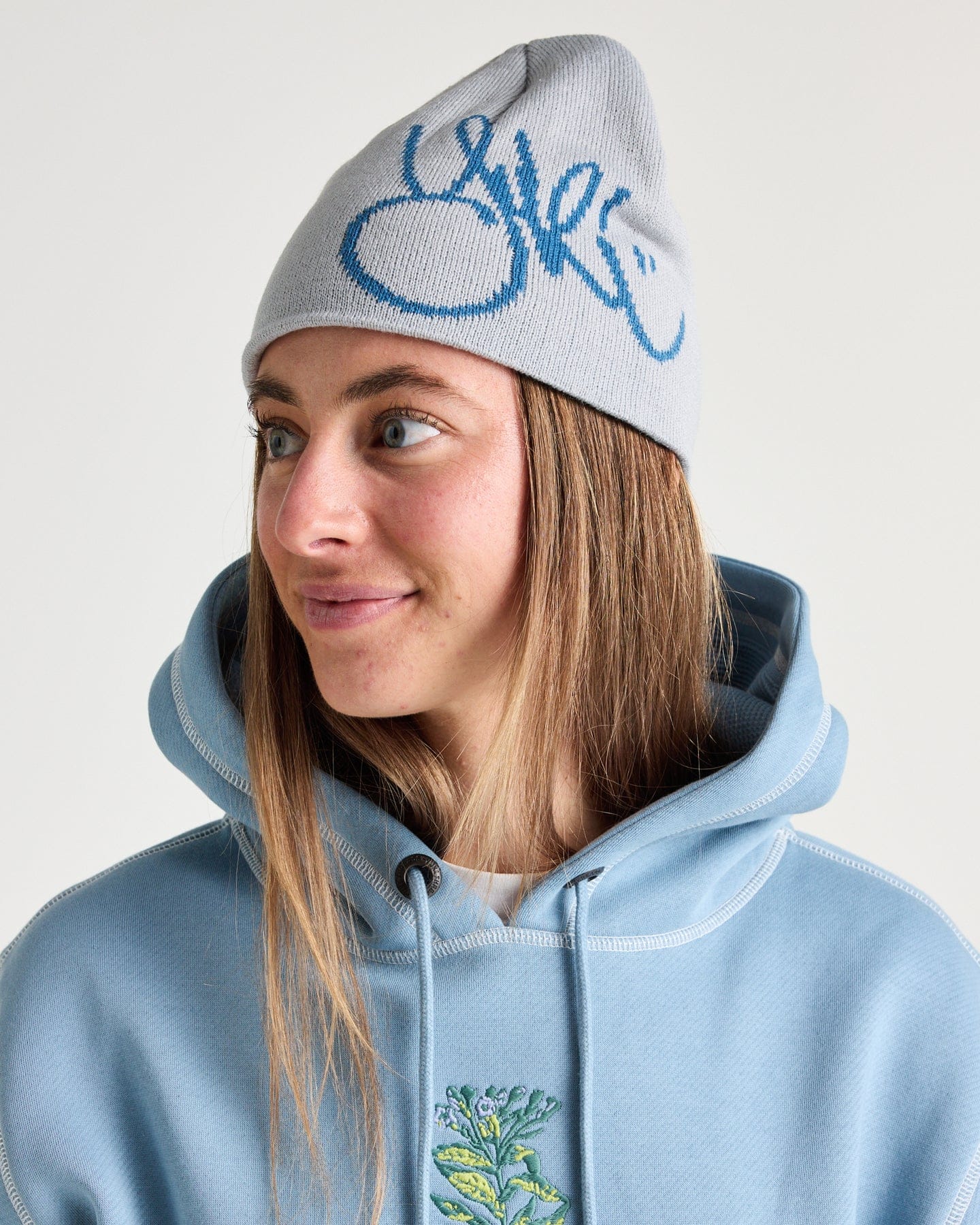 SX SNOW Storm Gray Yuki Threads Hot Lap Beanie